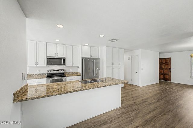 2102 W Utopia Road, Phoenix, AZ 85027