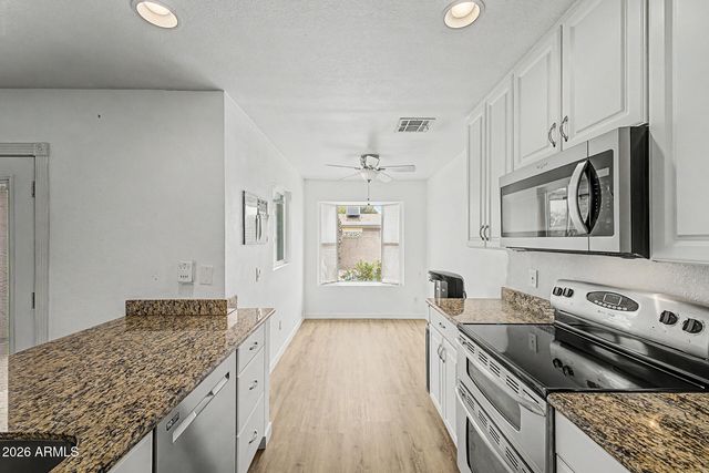 2102 W Utopia Road, Phoenix, AZ 85027