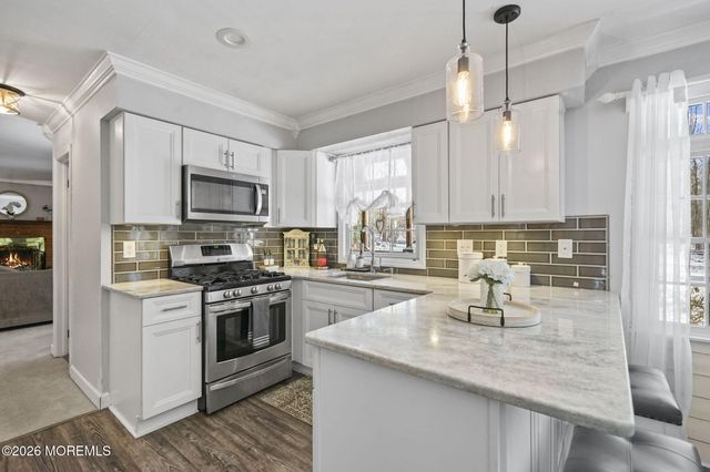 12 Rimwood Lane, Howell, NJ 07731