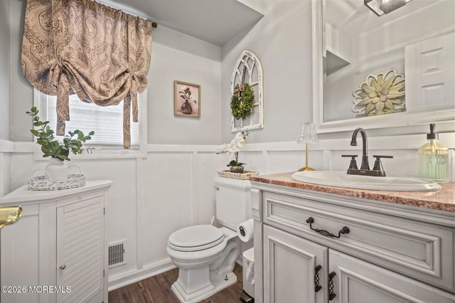 12 Rimwood Lane, Howell, NJ 07731