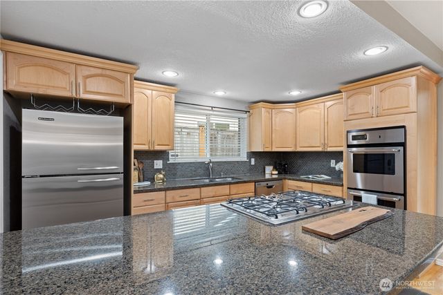 10812 NE 143rd Street, Kirkland, WA 98034