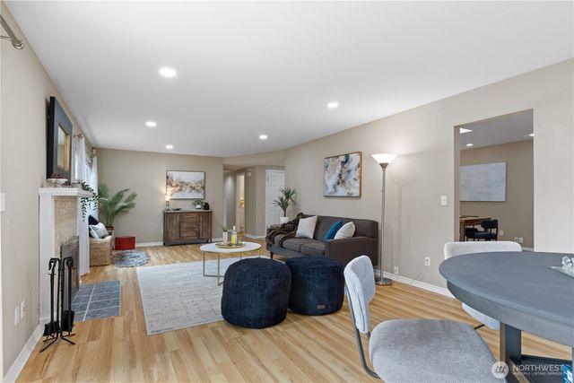 10812 NE 143rd Street, Kirkland, WA 98034