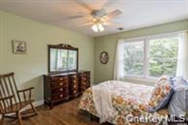 24 Bridle Path, Westhampton Beach, NY 11978