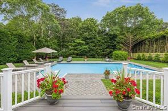 24 Bridle Path, Westhampton Beach, NY 11978