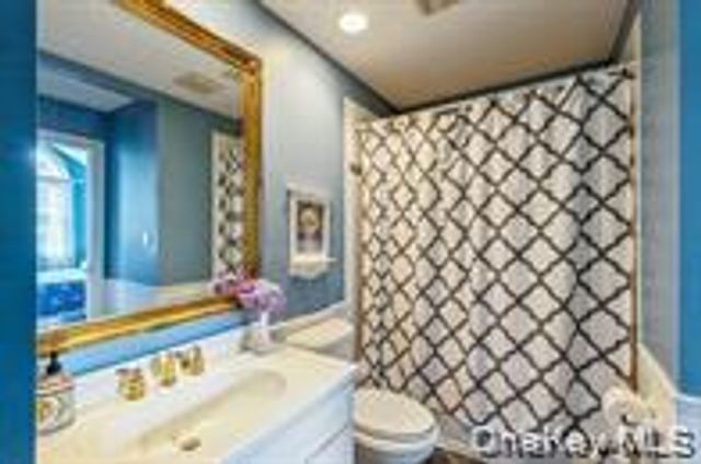 24 Bridle Path, Westhampton Beach, NY 11978
