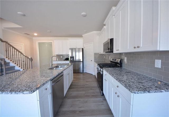 246 Hellen Valley Drive, Braselton, GA 30517