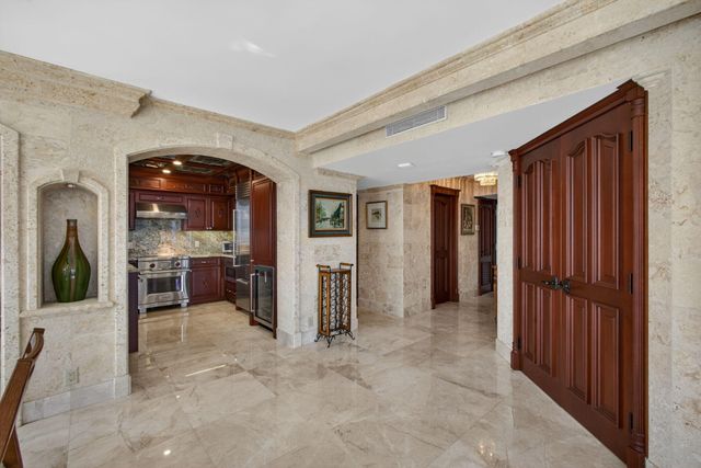 3400 N Ocean Drive ph, West Palm Beach, FL 33404