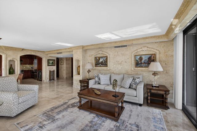 3400 N Ocean Drive ph, West Palm Beach, FL 33404