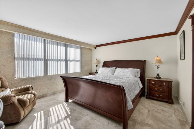 3400 N Ocean Drive ph, West Palm Beach, FL 33404