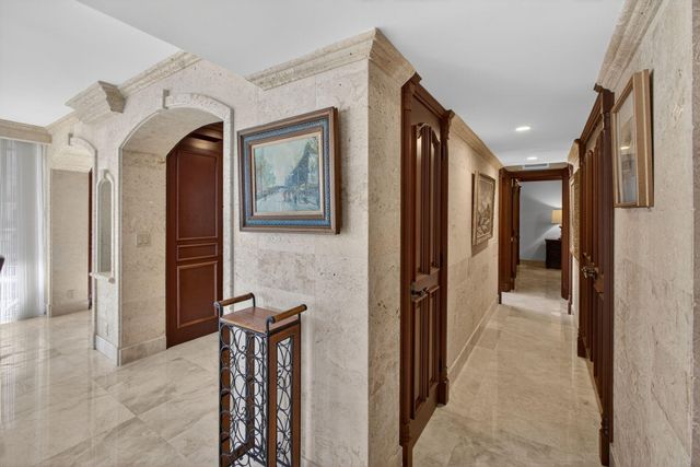 3400 N Ocean Drive ph, West Palm Beach, FL 33404