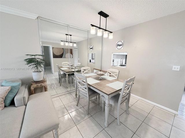 3040 Holiday Springs Boulevard 110, Margate, FL 33063