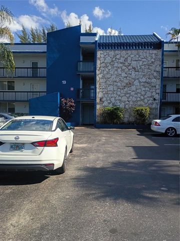3040 Holiday Springs Boulevard 110, Margate, FL 33063
