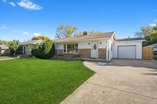 1212 Grandview Avenue, Lockport, IL 60441