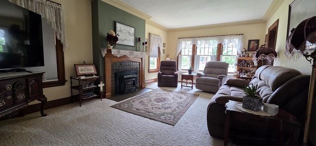 1823 COLLEGE AVENUE, Racine, WI 53403