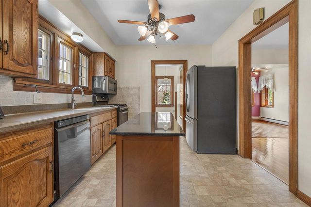 1823 COLLEGE AVENUE, Racine, WI 53403