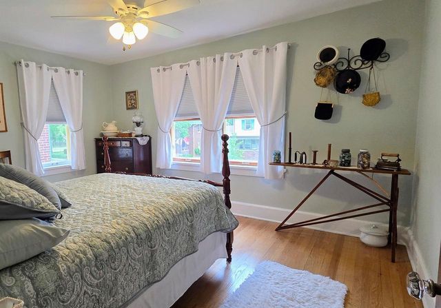 1823 COLLEGE AVENUE, Racine, WI 53403