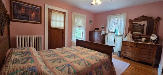 1823 COLLEGE AVENUE, Racine, WI 53403
