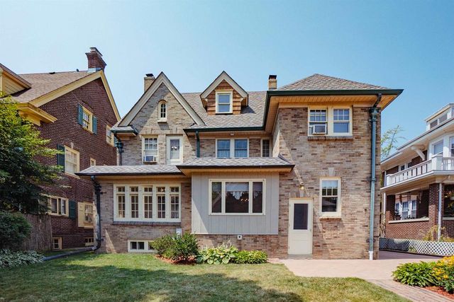 1823 COLLEGE AVENUE, Racine, WI 53403