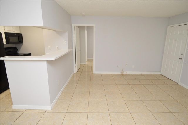 8643 MALLARD RESERVE DRIVE 104, Tampa, FL 33614