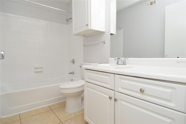 8643 MALLARD RESERVE DRIVE 104, Tampa, FL 33614