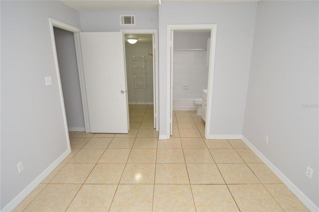 8643 MALLARD RESERVE DRIVE 104, Tampa, FL 33614