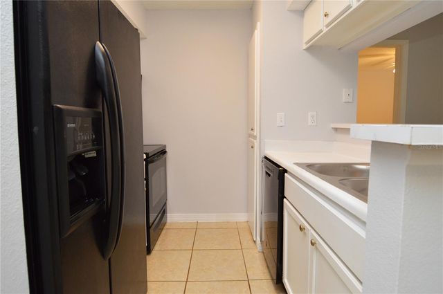 8643 MALLARD RESERVE DRIVE 104, Tampa, FL 33614
