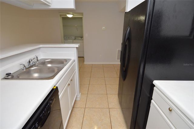 8643 MALLARD RESERVE DRIVE 104, Tampa, FL 33614