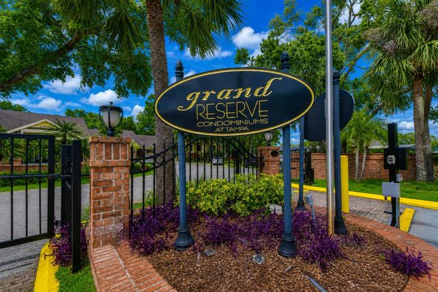 8643 MALLARD RESERVE DRIVE 104, Tampa, FL 33614