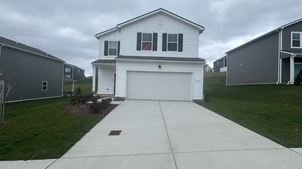 4012 Sadie St, Columbia, TN 38401