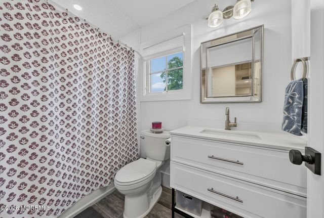 1042 4th Avenue, West Belmar, NJ 07719