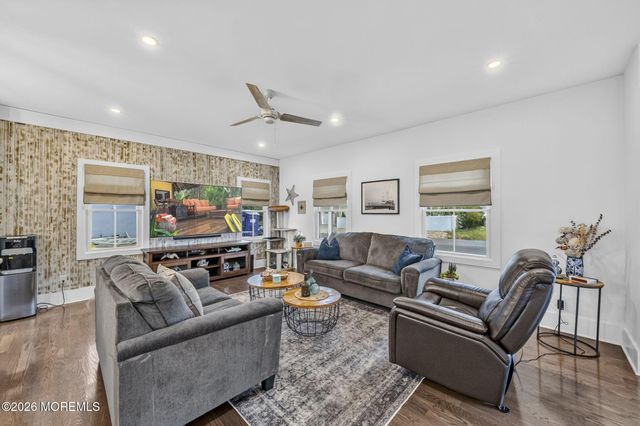 1042 4th Avenue, West Belmar, NJ 07719