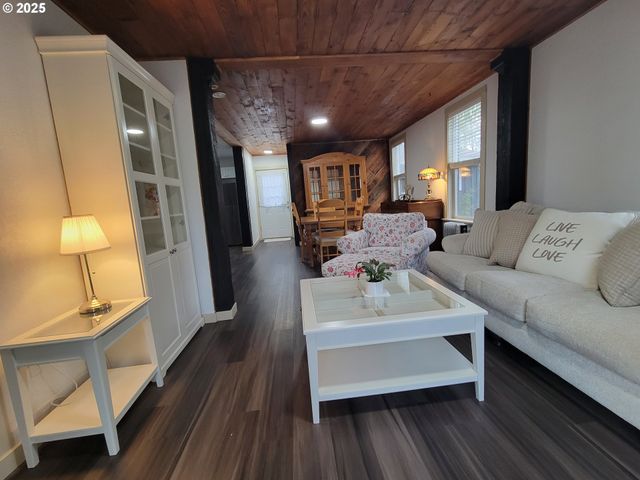 4720 SPIRIT LAKE Hwy, Silver Lake, WA 98645