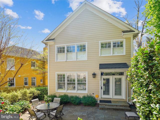 5601 BROAD BRANCH RD NW, Washington, DC 20015