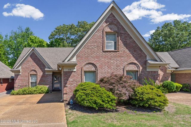 538 Fairway Oaks Drive, Hernando, MS 38632