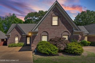 538 Fairway Oaks Drive, Hernando, MS 38632