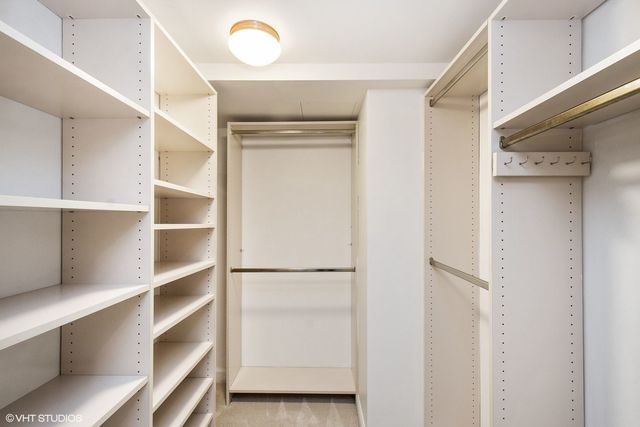 161 E Chicago Avenue 31E, Chicago, IL 60611