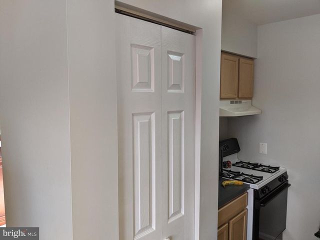 635 Waterloo Rd Apt 231, Warrenton, VA 20186