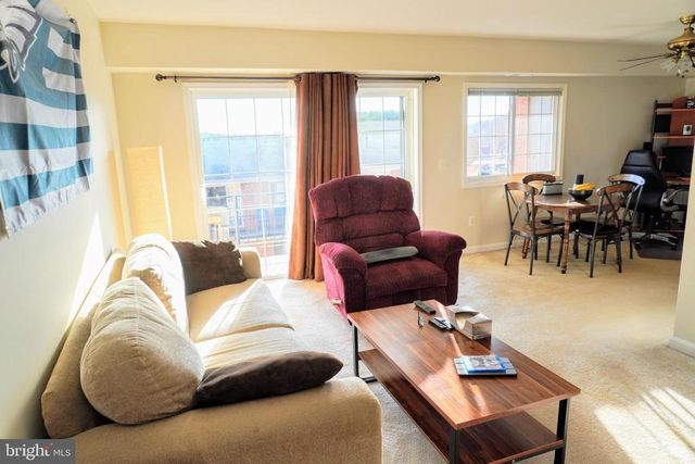 635 Waterloo Rd Apt 231, Warrenton, VA 20186