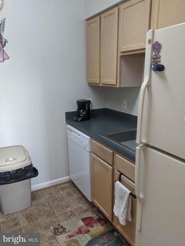 635 Waterloo Rd Apt 231, Warrenton, VA 20186