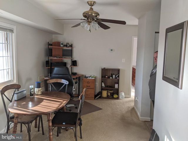 635 Waterloo Rd Apt 231, Warrenton, VA 20186