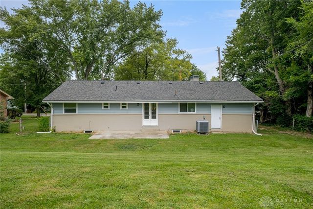 1746 Grange Hall Road, Beavercreek, OH 45432