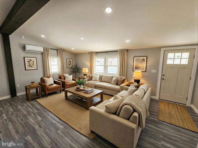 1659 WOOD CREST LN, Glen Rock, PA 17327