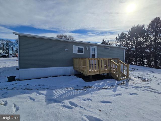 1659 WOOD CREST LN, Glen Rock, PA 17327