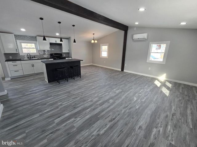 1659 WOOD CREST LN, Glen Rock, PA 17327