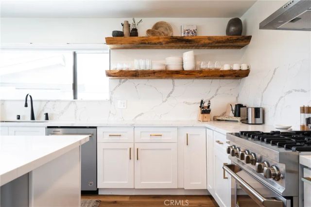 955 Deer Trail Lane, Fawnskin, CA 92333