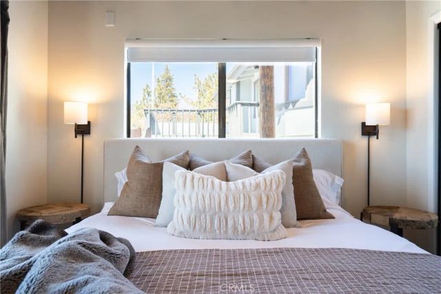 955 Deer Trail Lane, Fawnskin, CA 92333