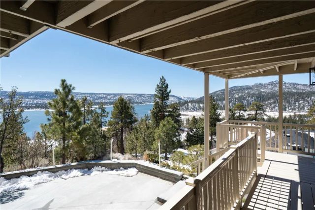 955 Deer Trail Lane, Fawnskin, CA 92333