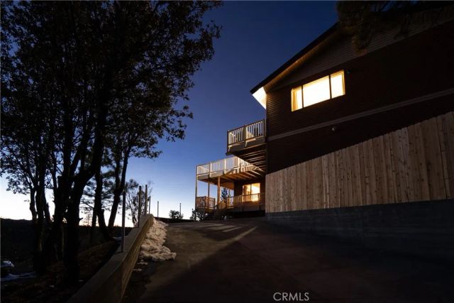 955 Deer Trail Lane, Fawnskin, CA 92333