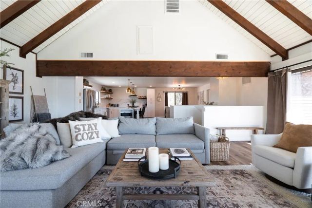 955 Deer Trail Lane, Fawnskin, CA 92333