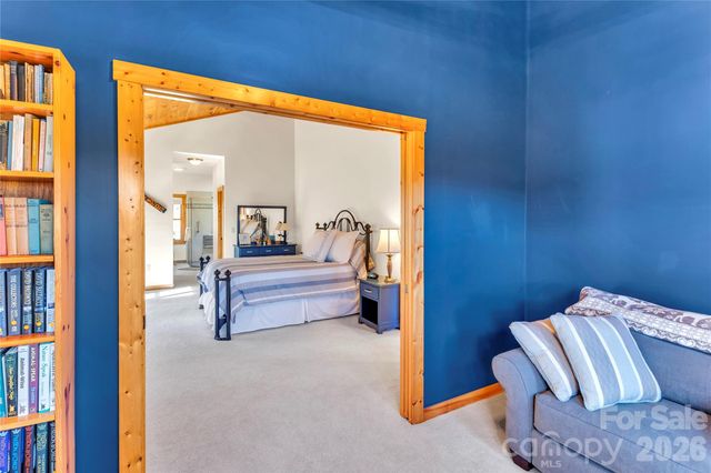 1111 Coyote Hollow Road, Waynesville, NC 28785